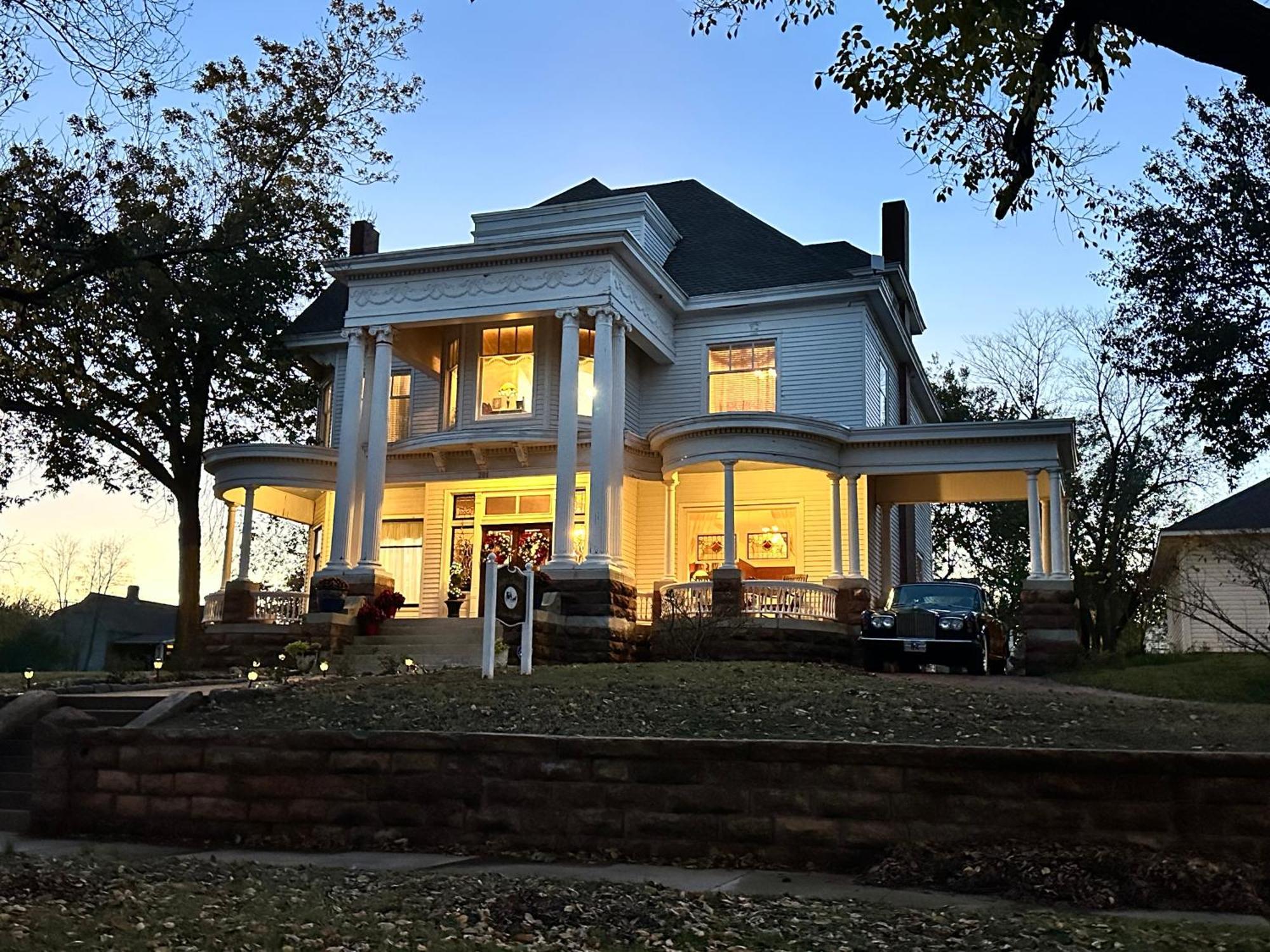 The Judges Chambers Bed & Breakfast Guthrie Екстериор снимка